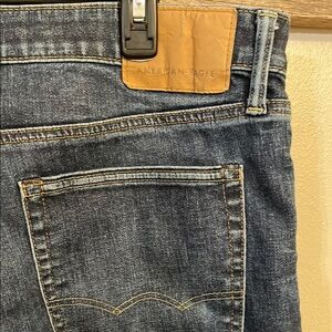American Eagle Outfitters Blue Jeans with Vintage Look and Sturdy Waistband